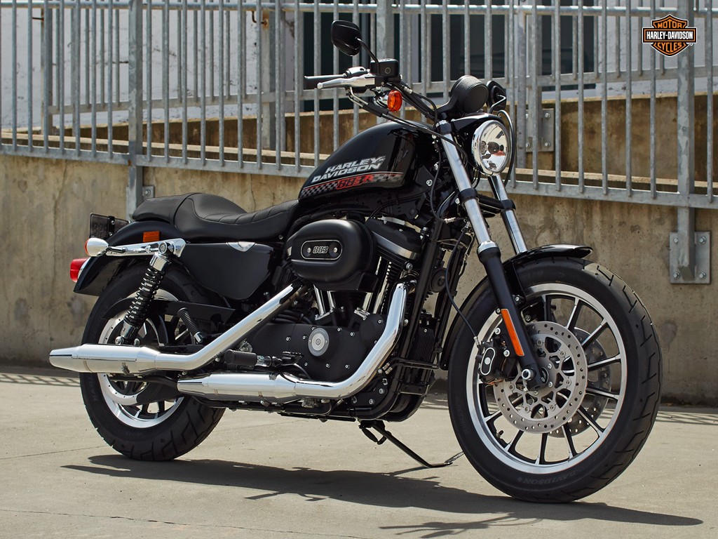 Мотоцикл harley-davidson 883 roadster 2015