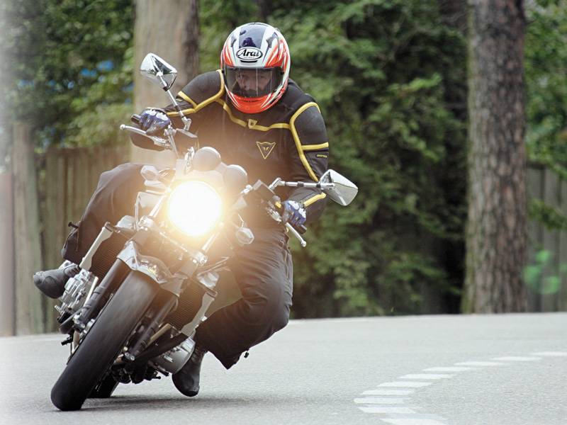 Подробный обзор мотоцикла suzuki bandit 400 | ru-moto
