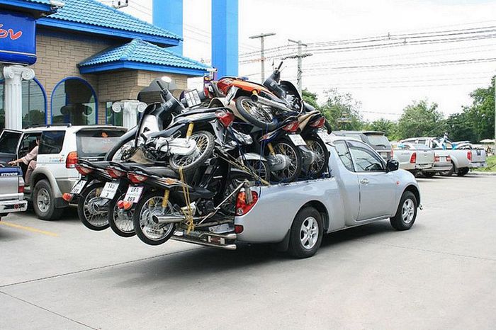 Как перевезти скутер в легковом автомобиле