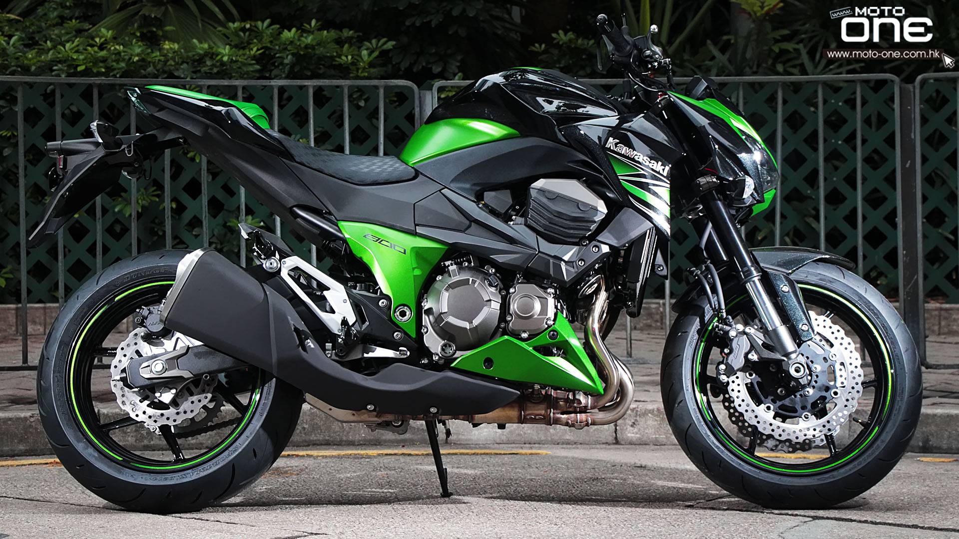 Kawasaki z800 – стиль, ярость и неудержимая мощь