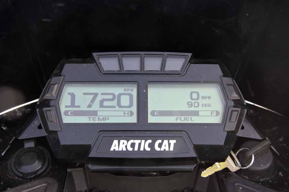 Снегоходы arctic cat