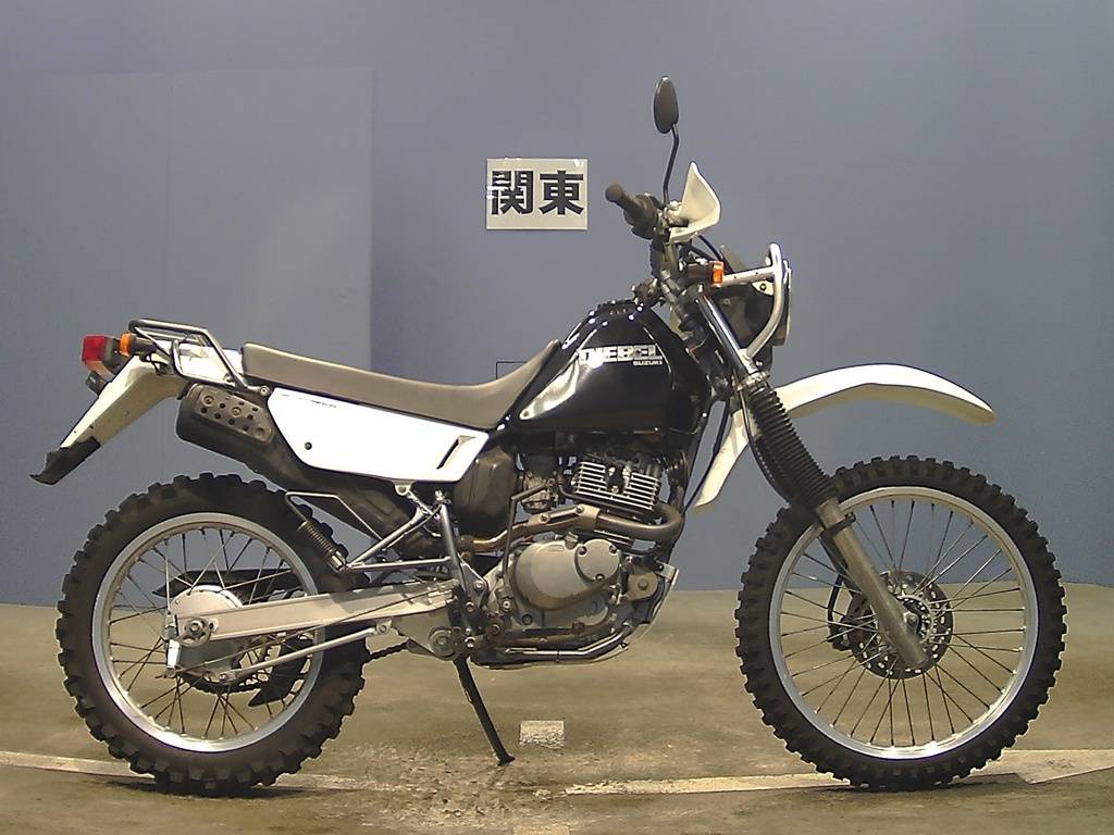 Suzuki djebel 200 - хороший вариант среди японских мотоциклов для активного отдыха