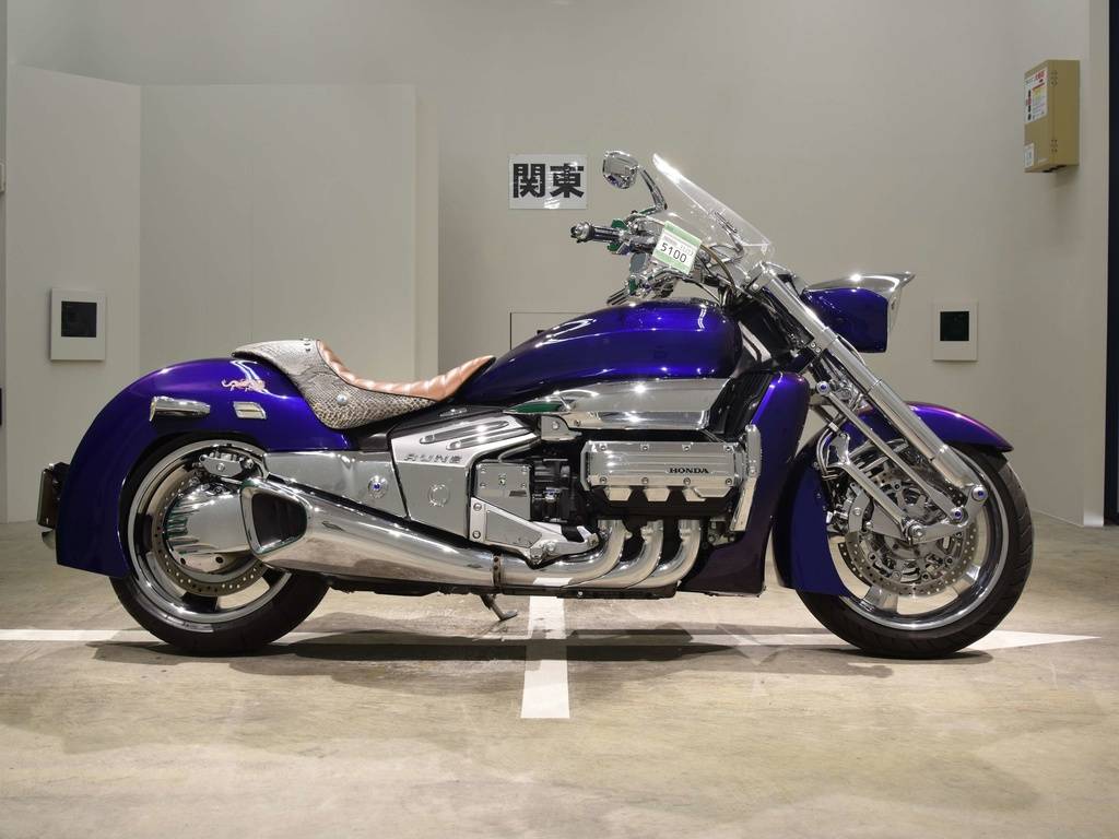 Обзор мотоцикла honda nrx1800 valkyrie rune — bikeswiki - энциклопедия японских мотоциклов