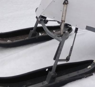 Обслуживание ходовой части (натяжение и регулировка гусеницы и подвески) снегоход тайга