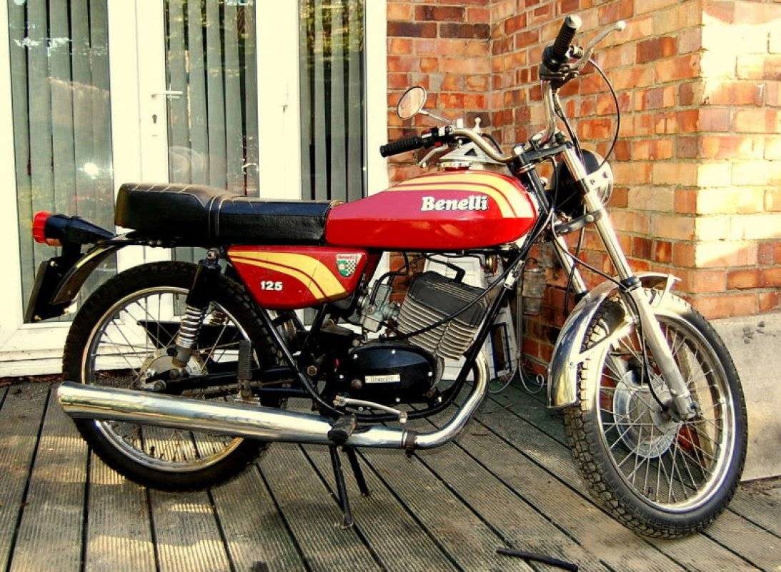 Benelli 350RS