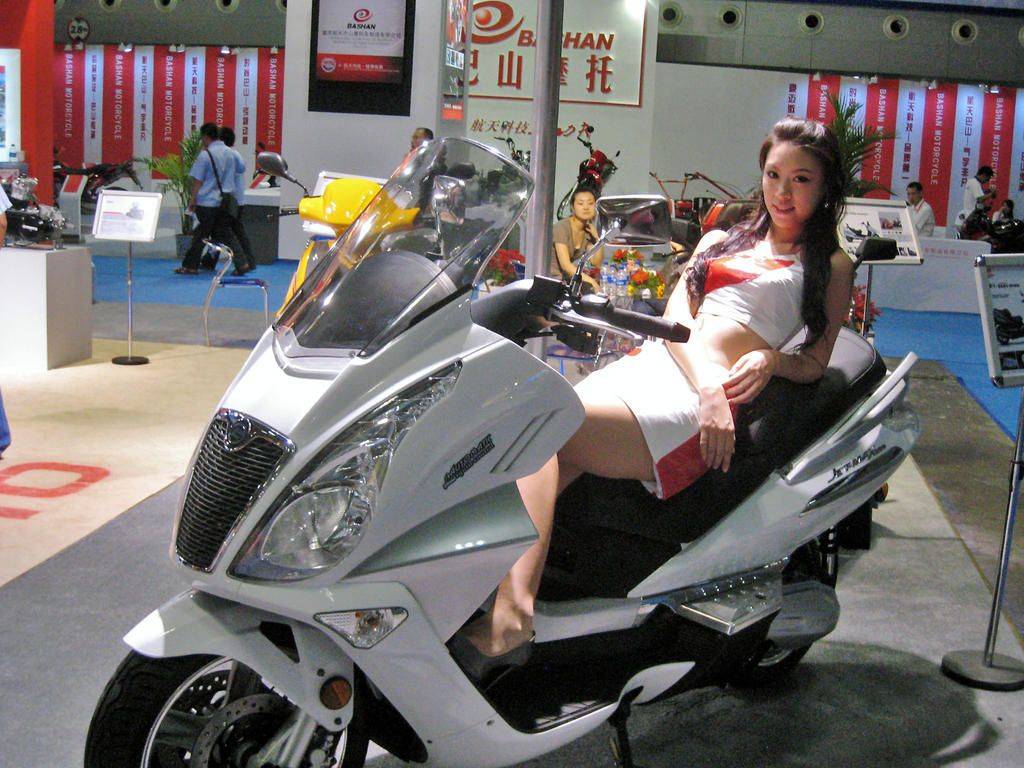 Список производителей и брендов мотороллеров - list of motor scooter manufacturers and brands - abcdef.wiki