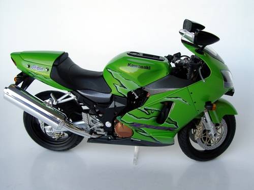 Kawasaki ninja zx-12r (zx1200a, zx1200b): review, history, specs - bikeswiki.com, japanese motorcycle encyclopedia