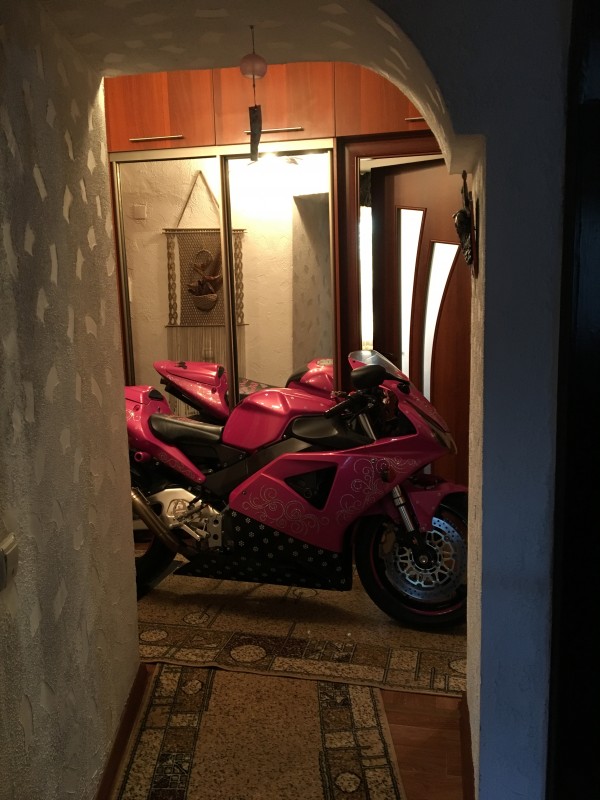 Где оставить мотоцикл на ночь, если нет гаража?