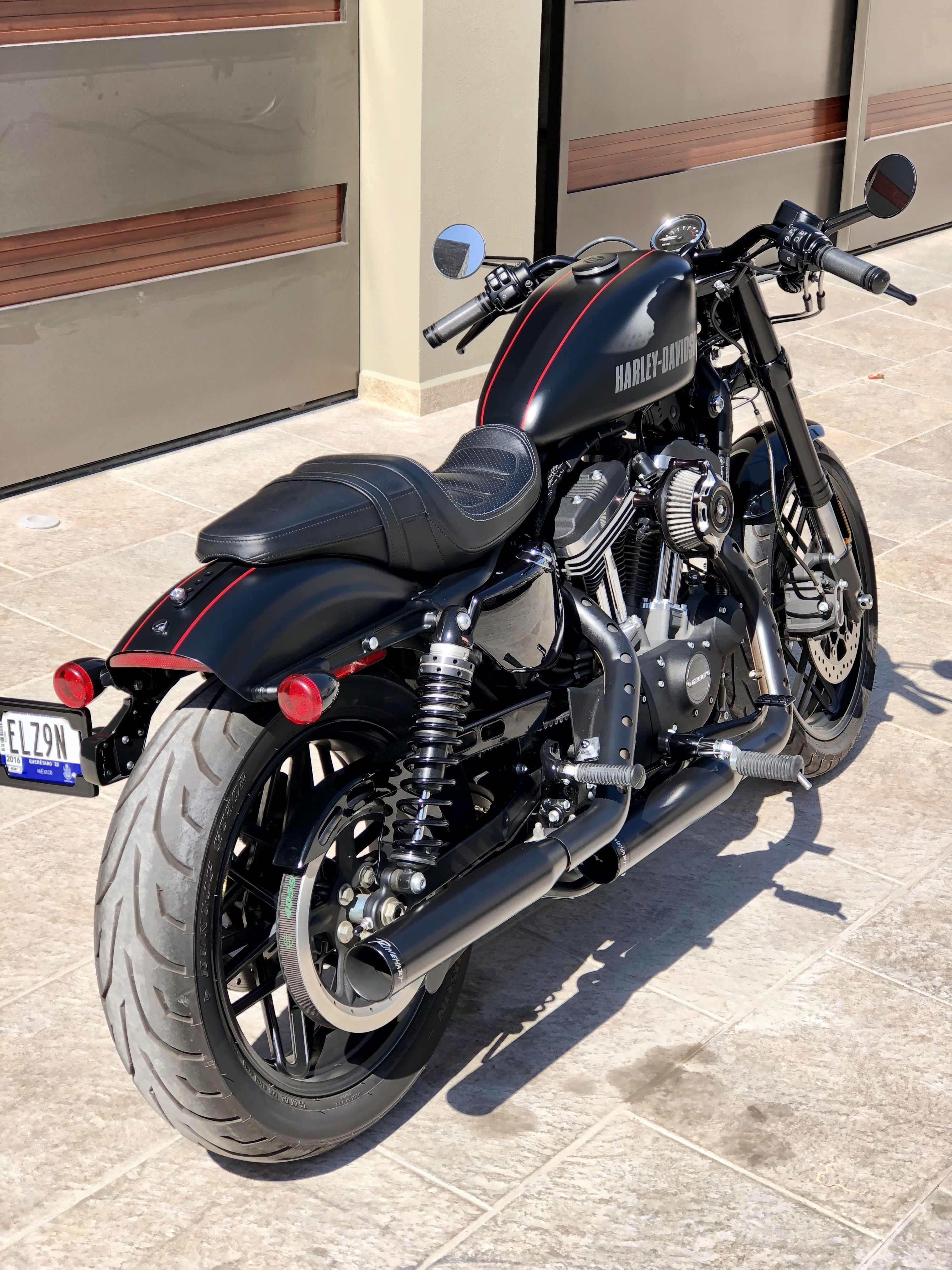 Мотоцикл harley-davidson roadster 2018