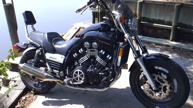 Тест-драйв мотоцикла yamaha v-max 1200 от за рулем.