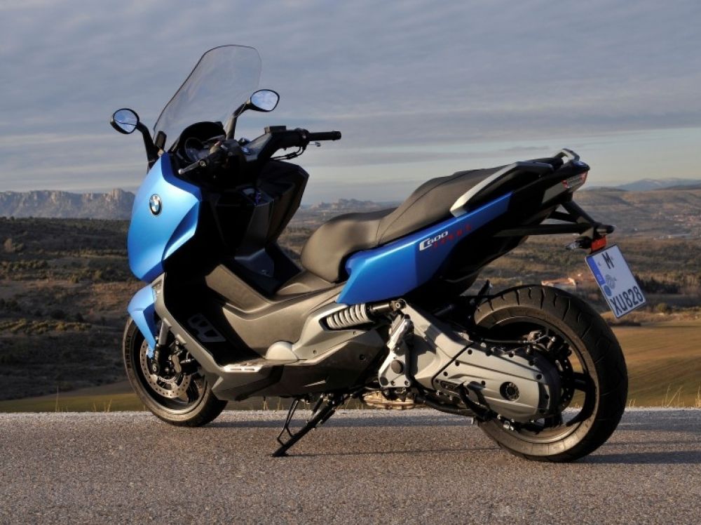 Обзор bmw c 600 sport - motorcycle.com - производитель 2021