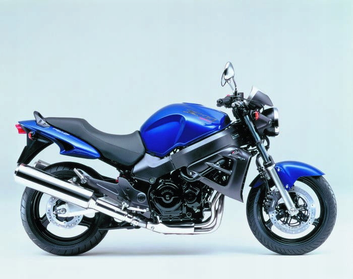 Обзор мотоцикла honda x11 (cb1100sf x-eleven) — bikeswiki - энциклопедия японских мотоциклов