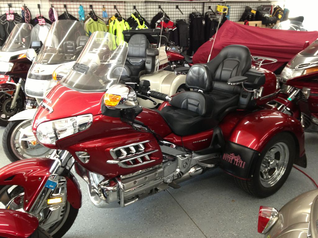 Обзор мотоцикла honda gl1500 gold wing (interstate, aspencade, special edition)
