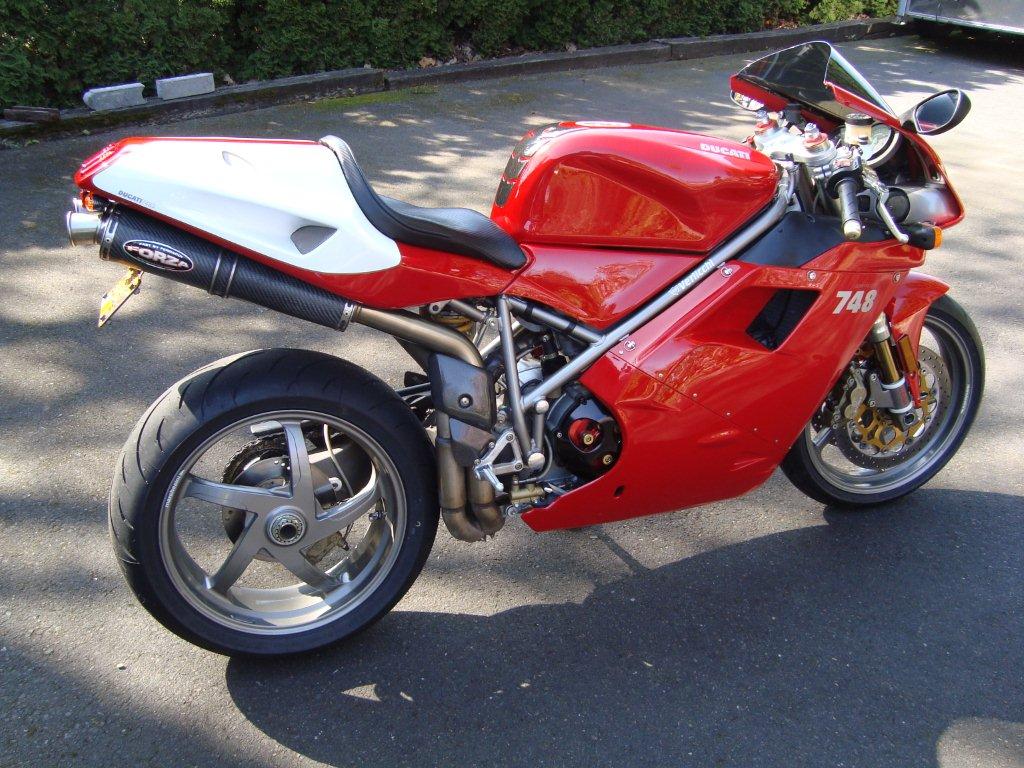 Мотоцикл ducati 748s 2001 обзор