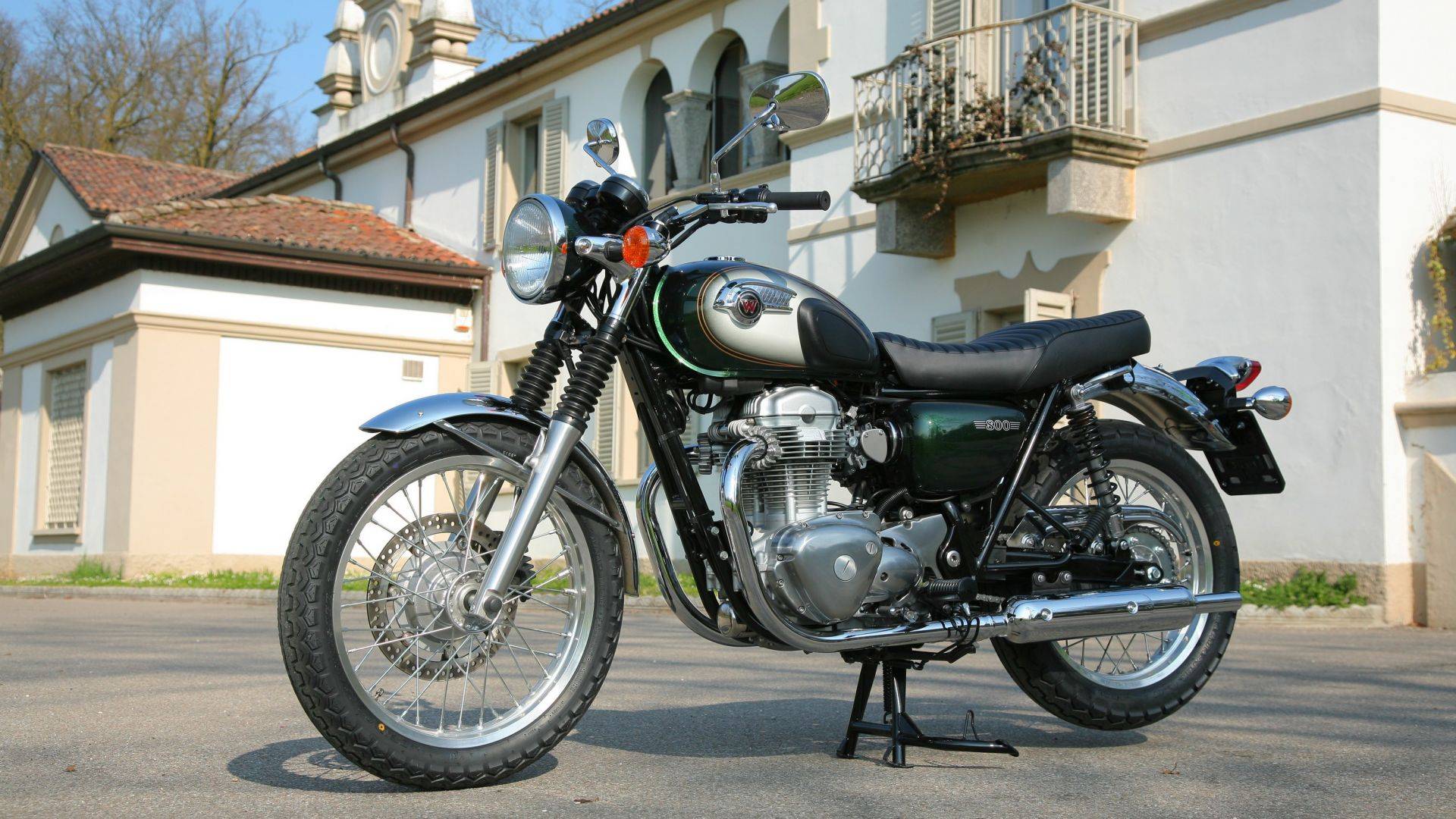 Обзор мотоцикла kawasaki w800 — bikeswiki - энциклопедия японских мотоциклов