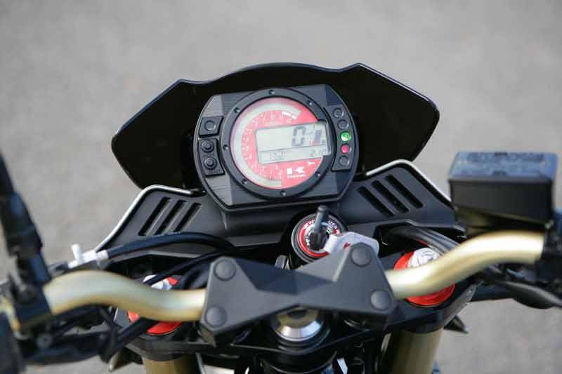 Обзор мотоцикла kawasaki z1000 / ninja 1000sx — bikeswiki - энциклопедия японских мотоциклов