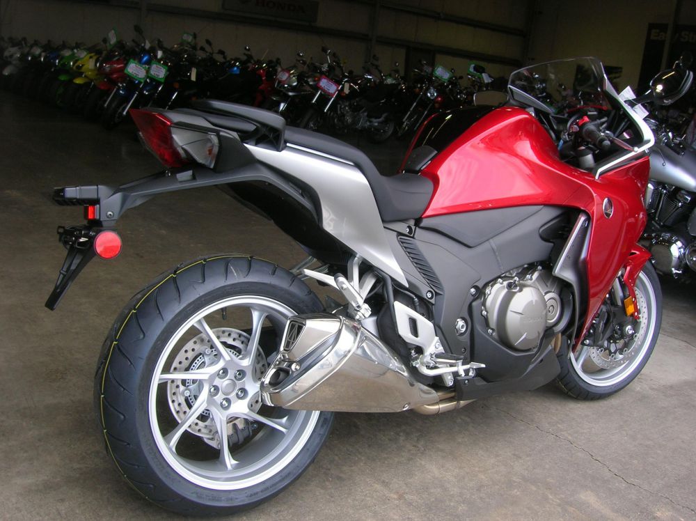 Обзор мотоцикла honda vfr1200x crosstourer