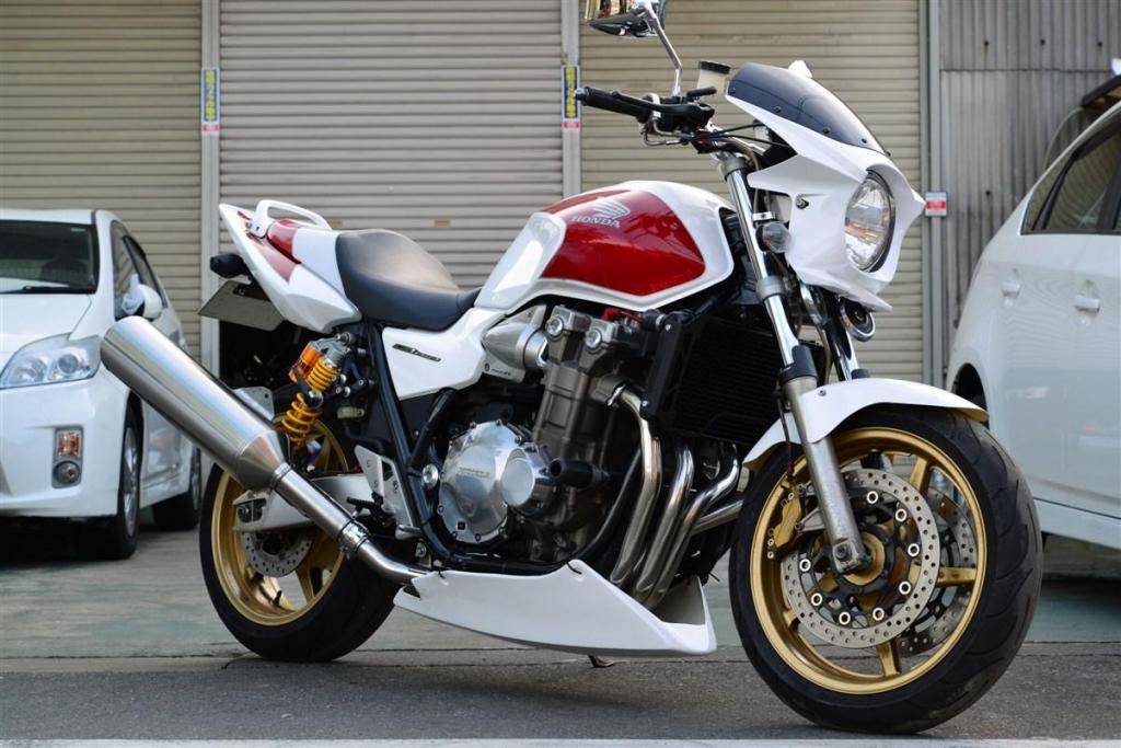 Мотоцикл honda cb1300 super four 2000 - освещаем детально