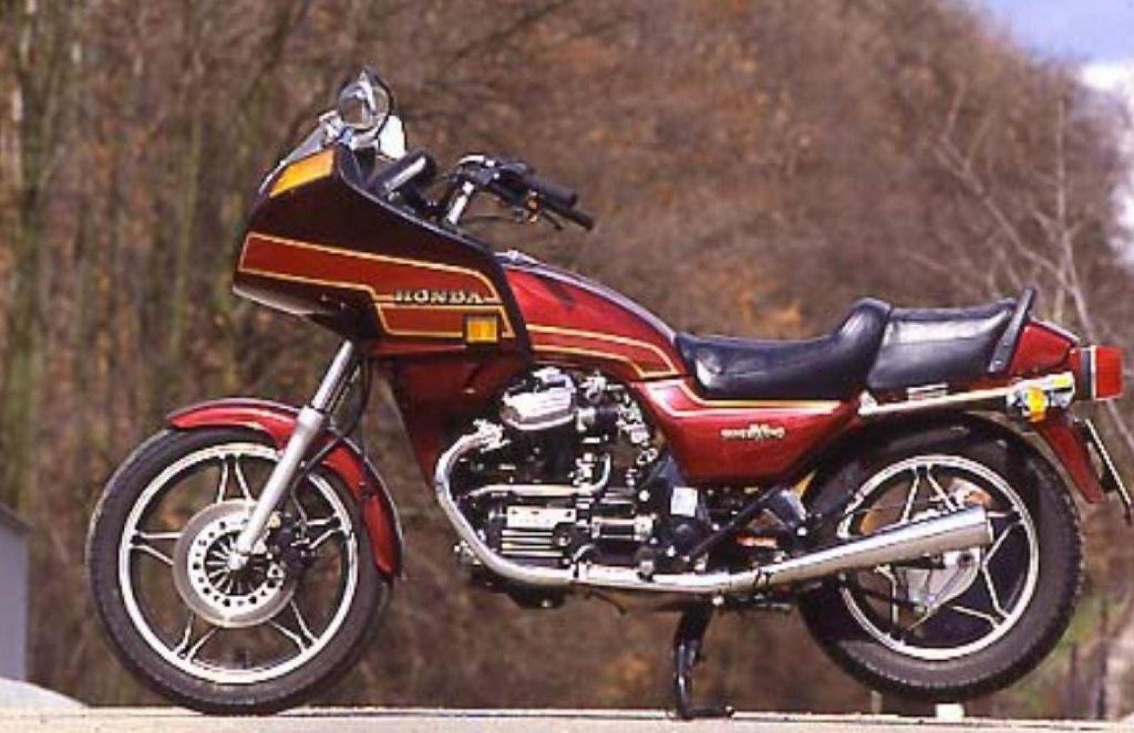 Мотоцикл honda gl 650 silverwing interstate 1983 обзор