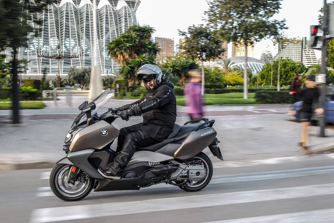 Руководство по выбору первого мотоцикла для города и путешествий