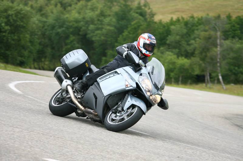 Kawasaki zzr-1400 (2007) мотоцикл спорт-туризм 1400 куб.см в москве — продажа и лизинг