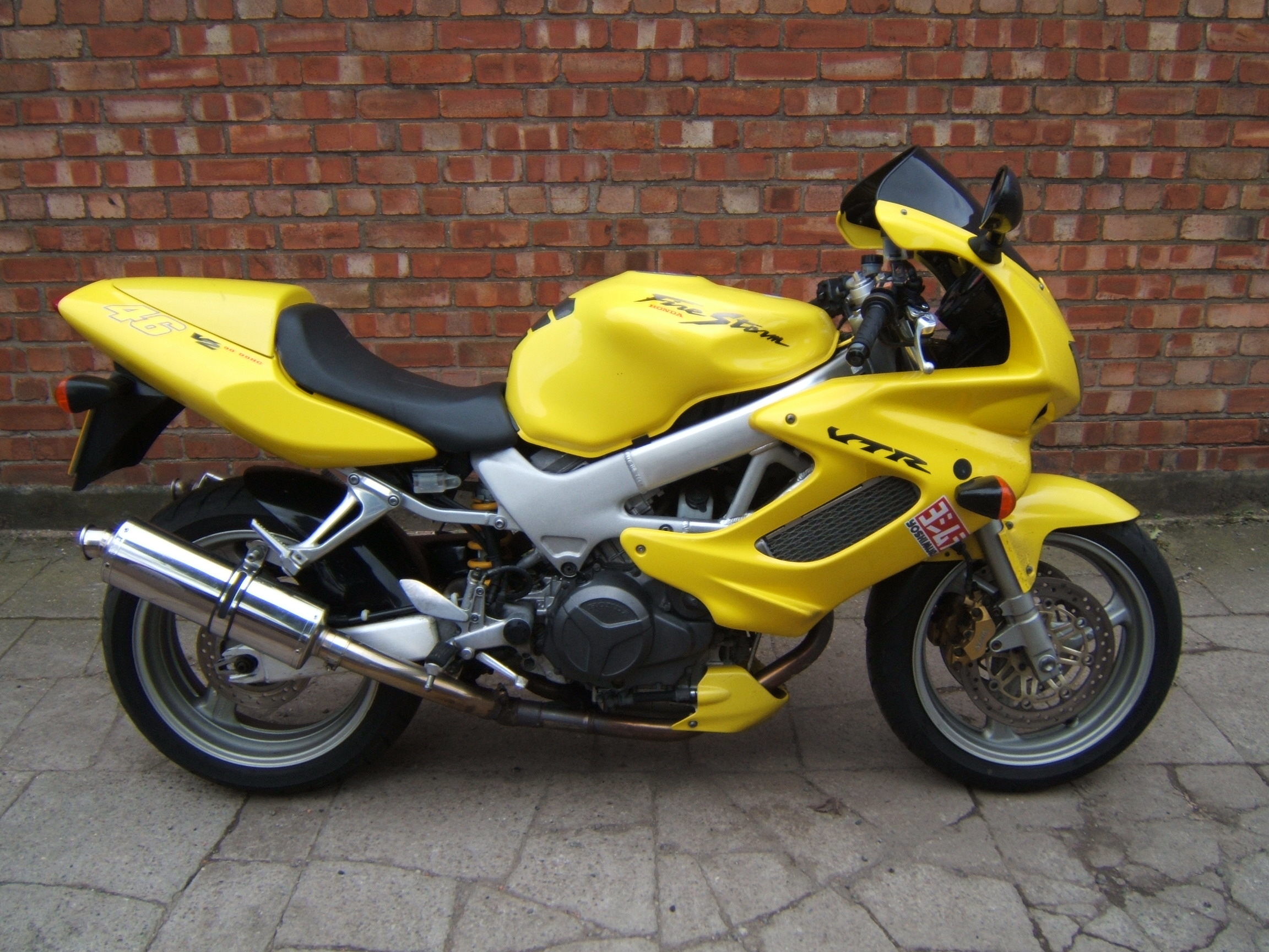 Мотоцикл honda vtr 1000: обзор, технические характеристики, отзывы. мотоциклы «хонда»
