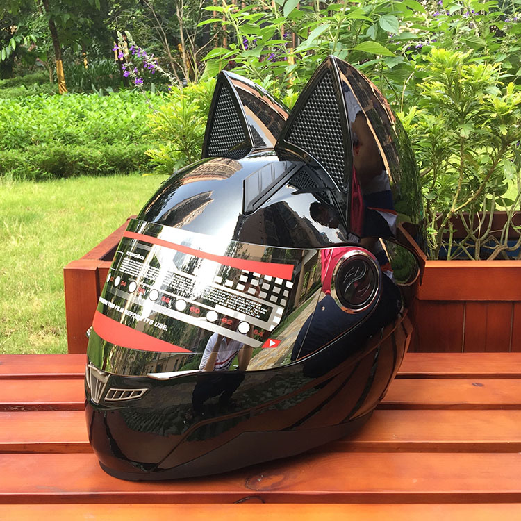 Креативный шлем для мотоцикла