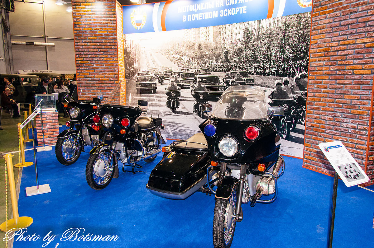 Днепр кремлевский эскорт | записная книжка зрелого мотоциклиста