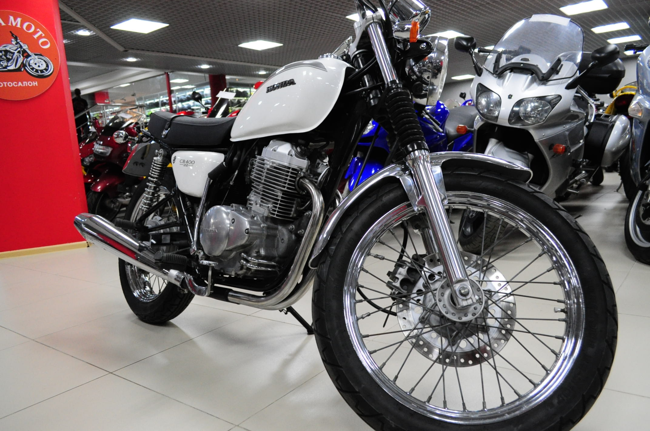 Honda cb400sf: фото и отзывы. технические характеристики мотоцикла :: syl.ru
