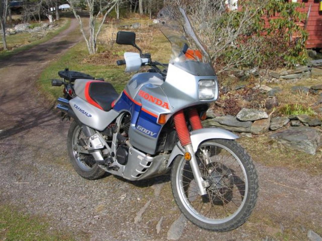 Мотоцикл honda xl 600 v transalp (reduced effect) 1992