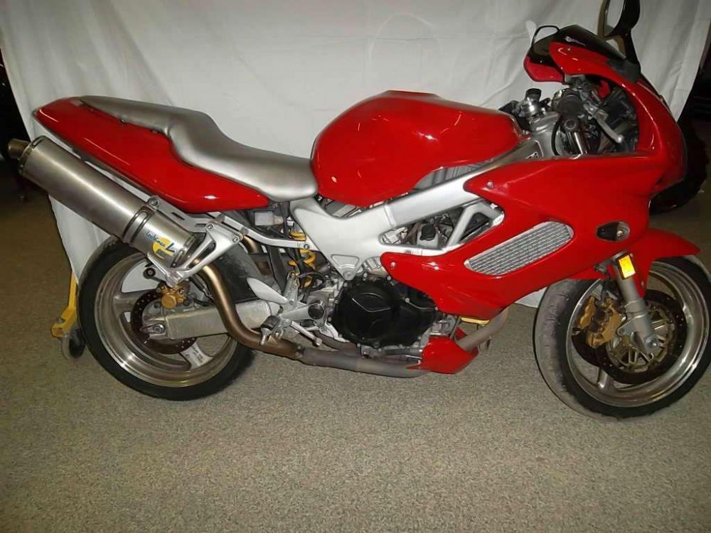 Мотоцикл honda vtr1000 f 1998 — рассмотрим внимательно
