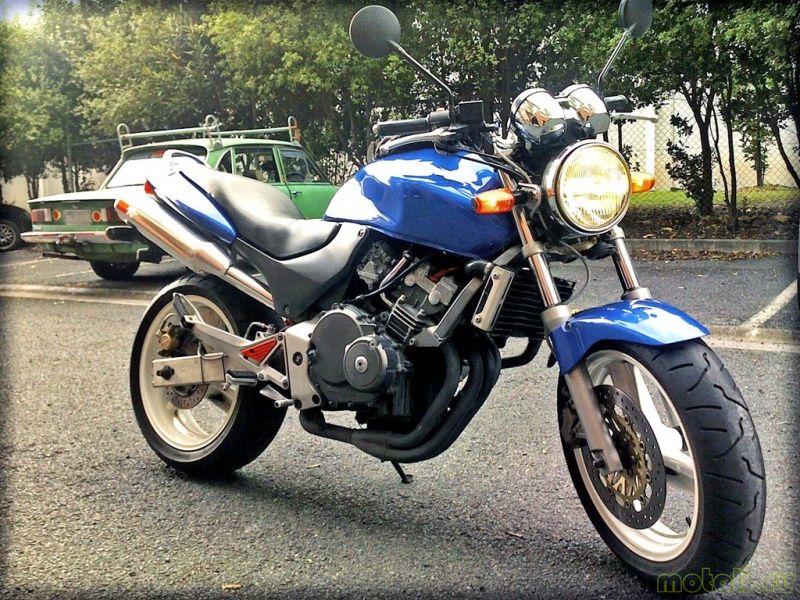 Мотоцикл honda cb250 f 2001: рассматриваем по полочкам