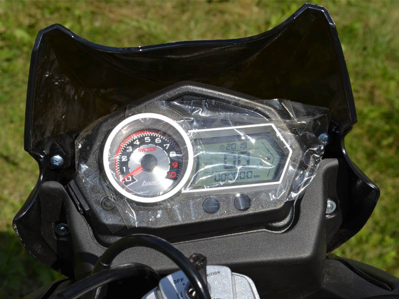 Мотоцикл racer ranger rc300-gy8 с двигателем 270 куб/см мощностью 19 л.с. и масляным радиатором охлаждения