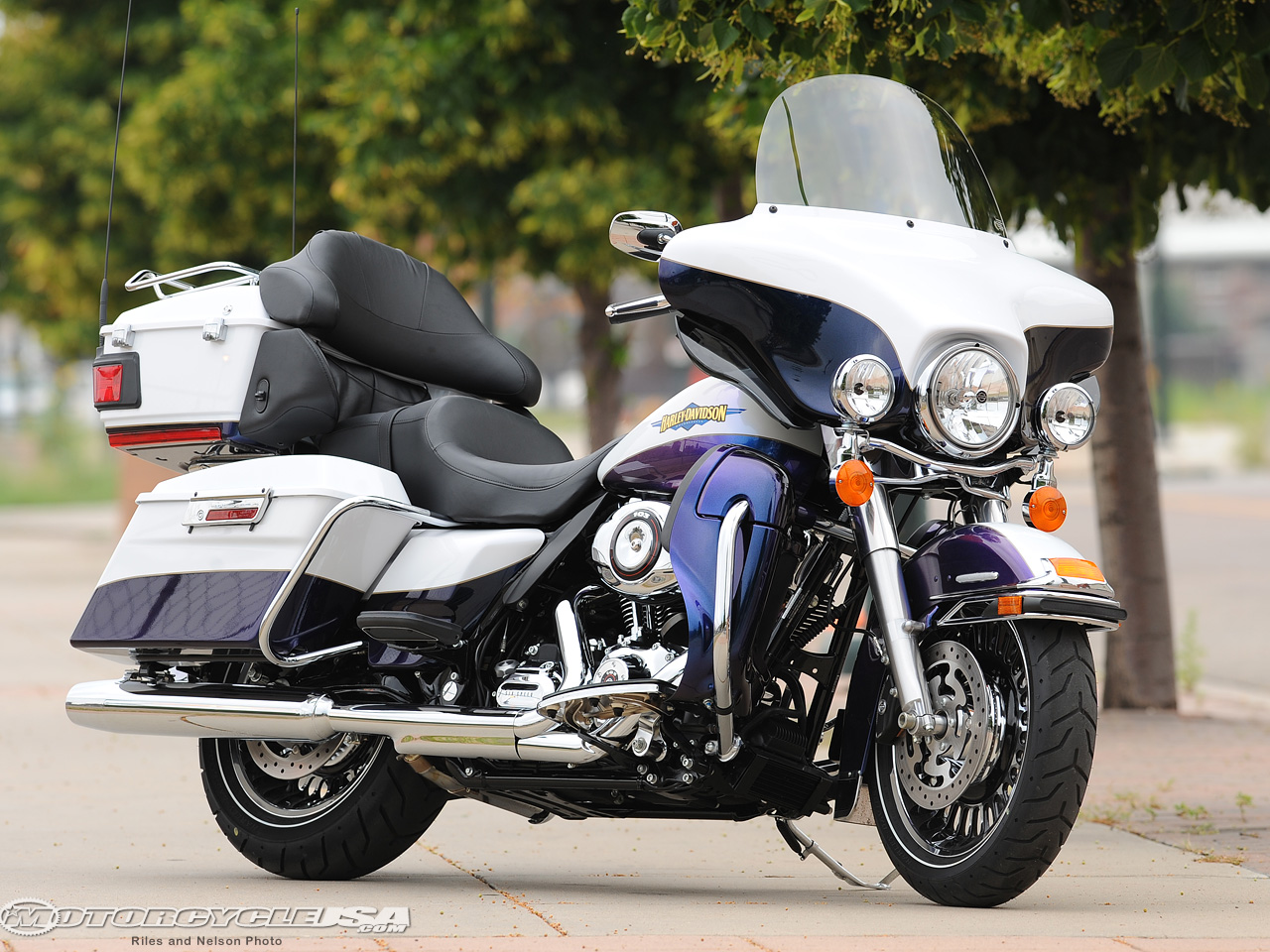 Мотоцикл harley davidson flhtkl electra glide ultra limited low 2015 фото, характеристики, обзор, сравнение на базамото
