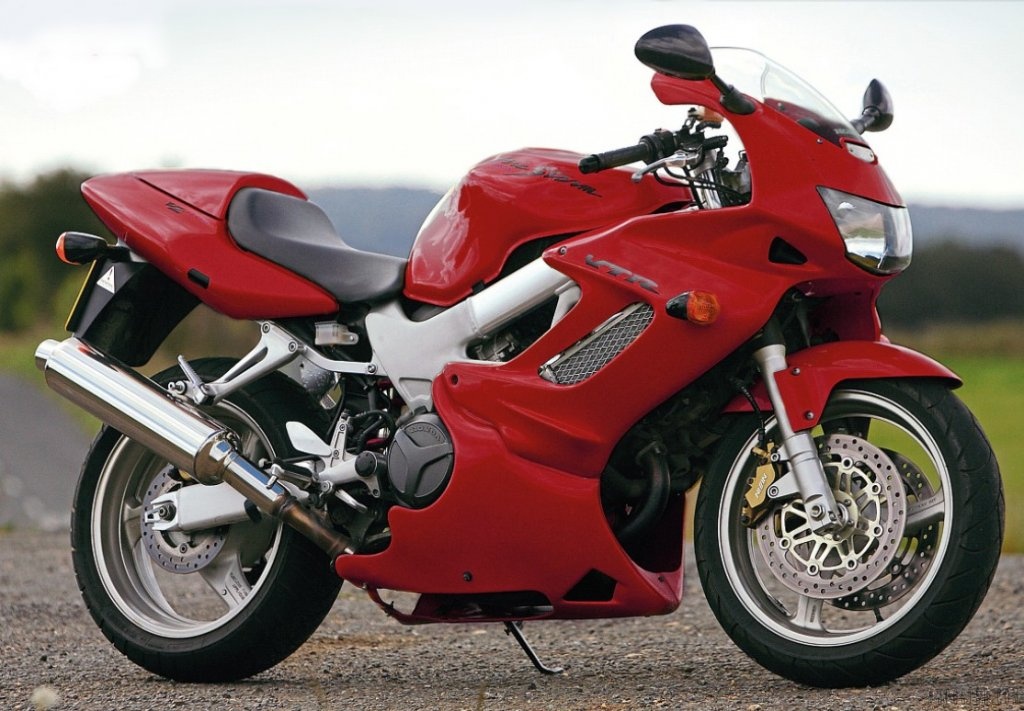 Мотоцикл honda vtr 1000 f firestorm 2001: рассмотрим вместе