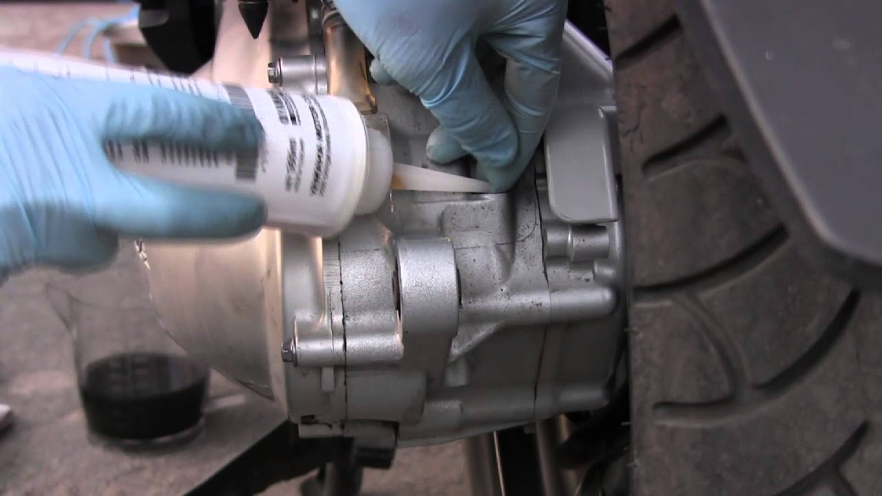Фотоотчет: замена масла в двигателе и редукторе скутера - alisa-motors