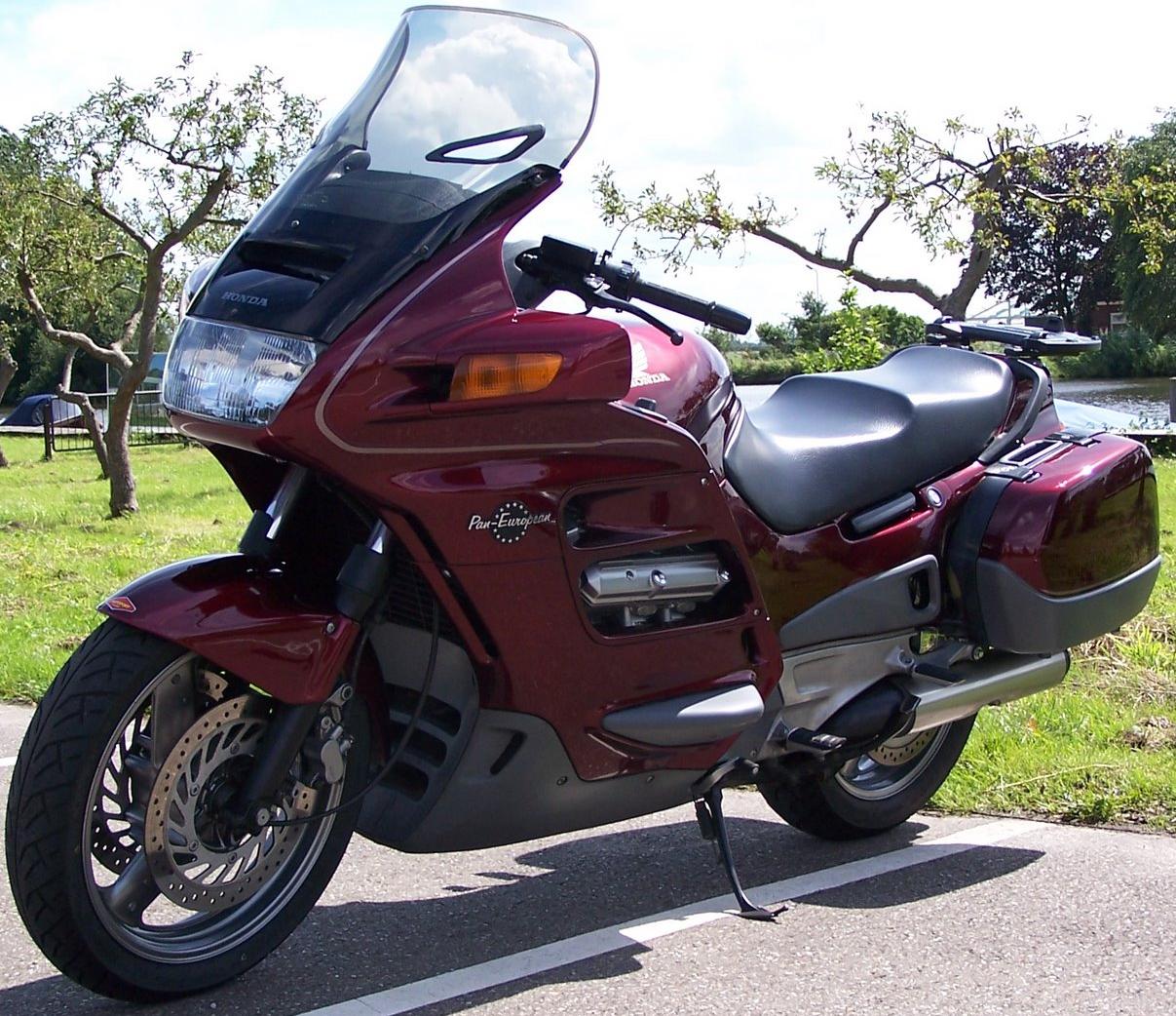 Мотоцикл honda st 1100 1991 обзор
