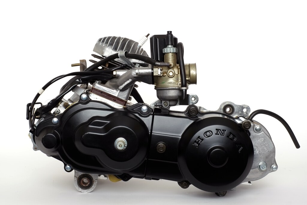 Двухтактный двигатель скутера и мопеда — устройство и принцип работы
