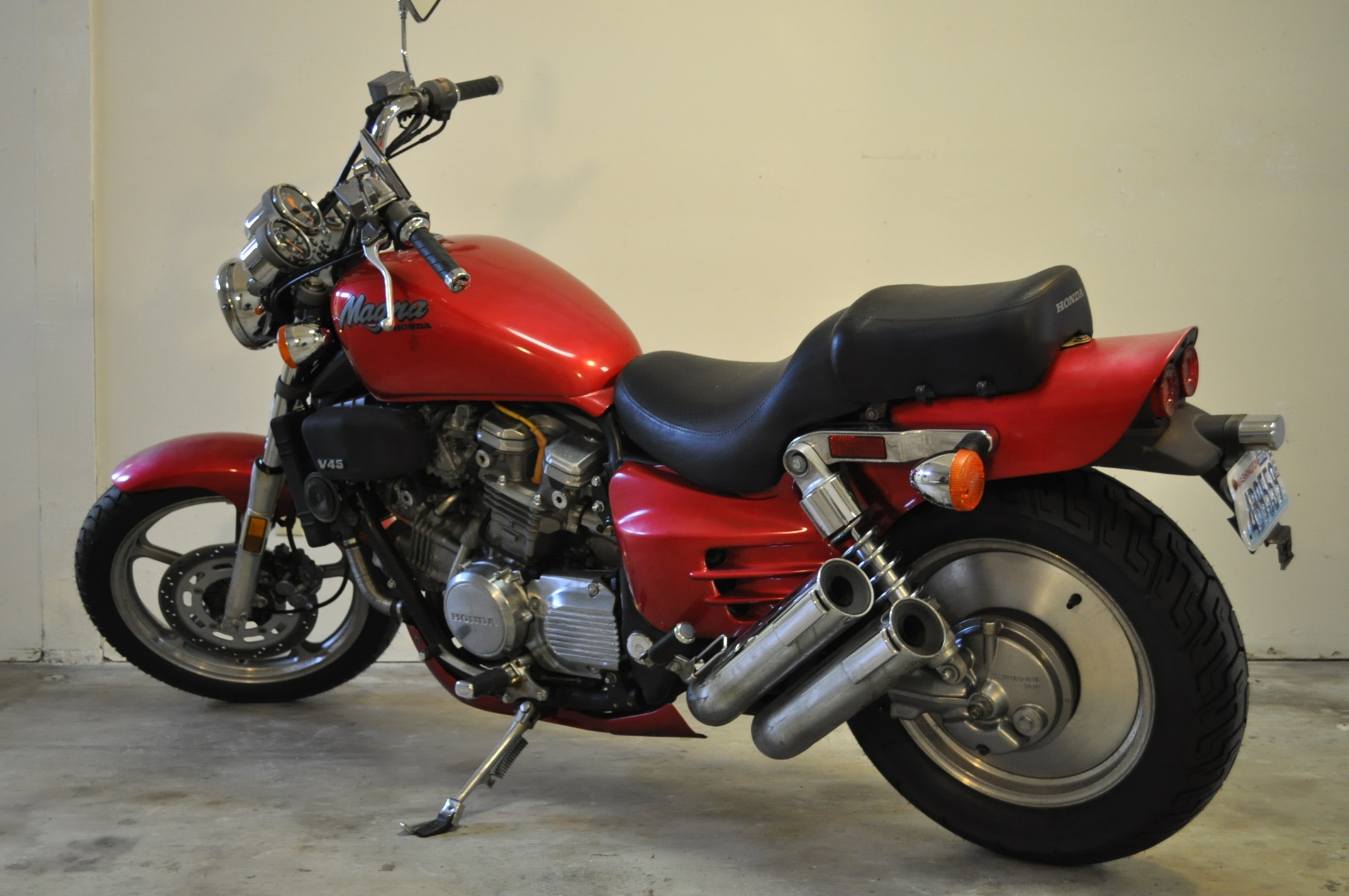 Обзор мотоцикла honda vf1100 magna (v65) — bikeswiki - энциклопедия японских мотоциклов