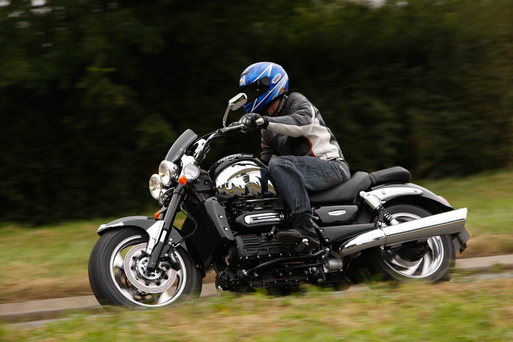 Мотоцикл мотоцикл триумф рокет 3 для ценителей прогрессивного ретро