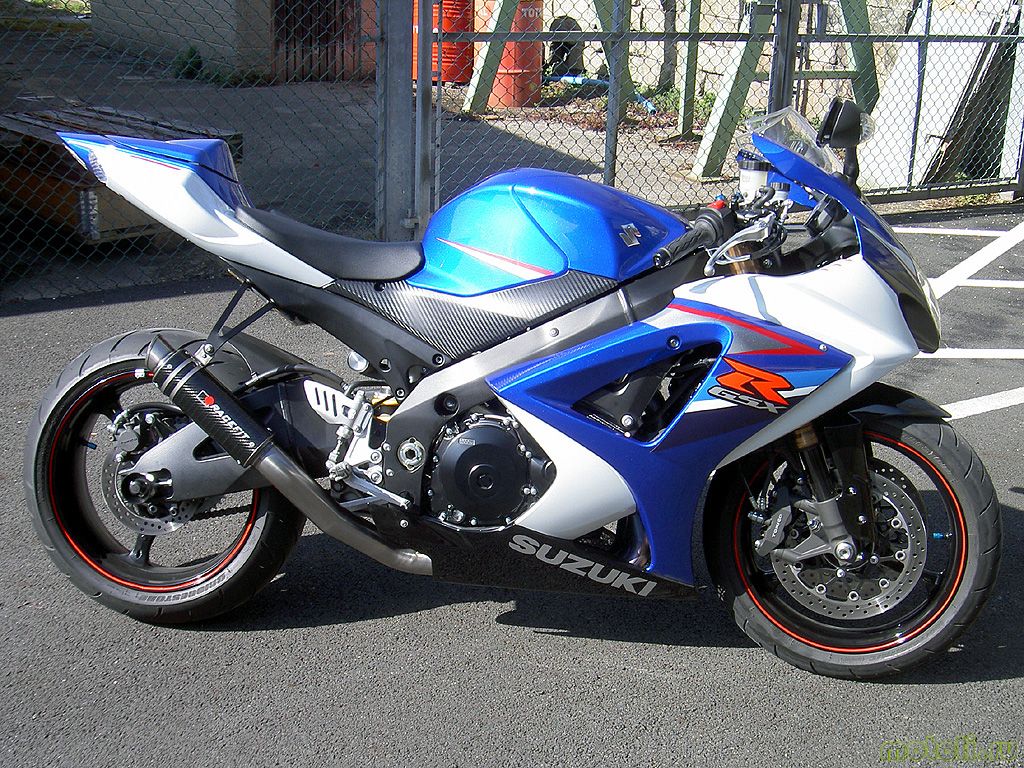 Тест-драйв мотоцикла Suzuki GSX-R1000 K7