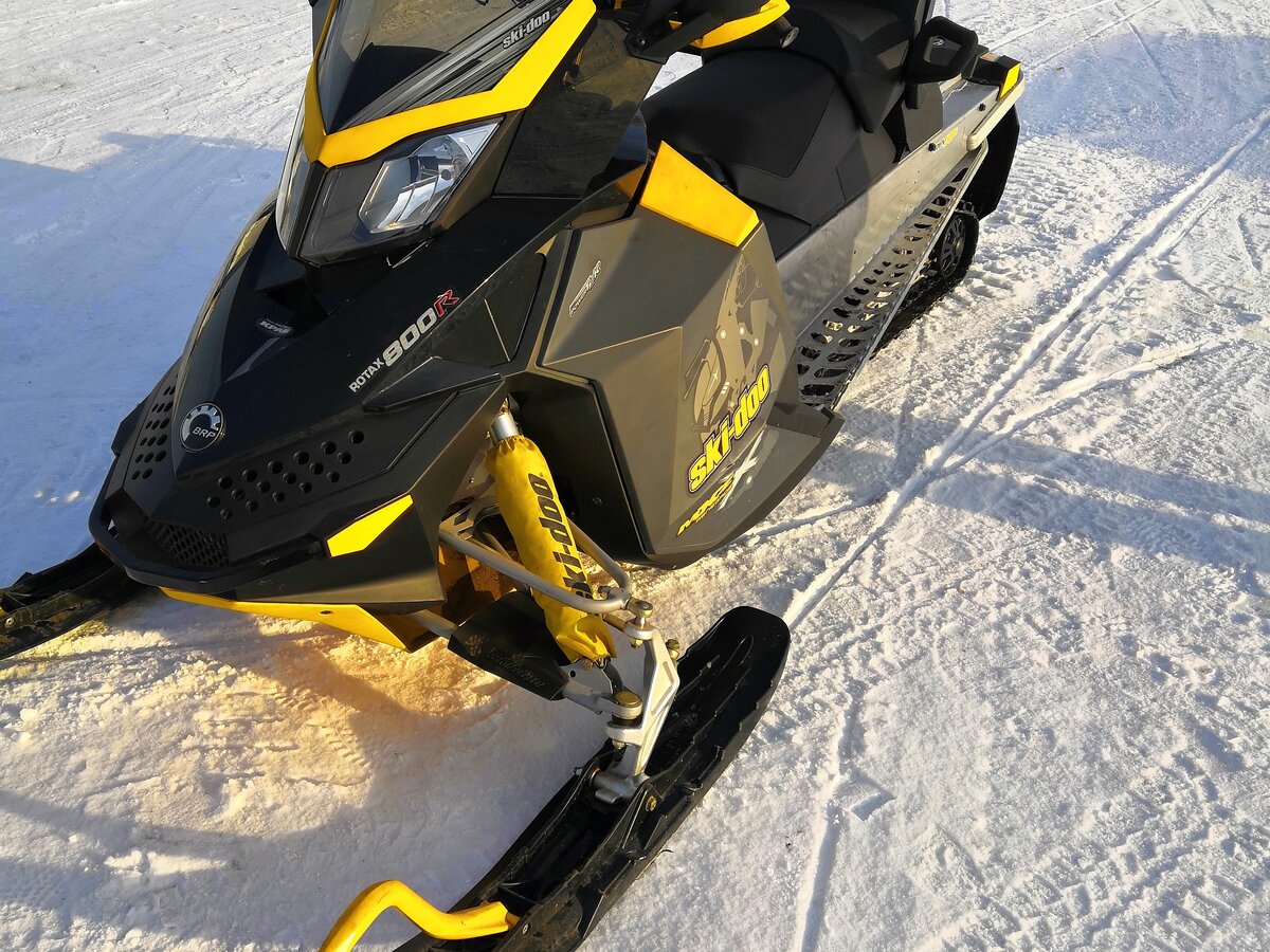 Снегоход BRP Ski-Doo MX Z Renegade 800R