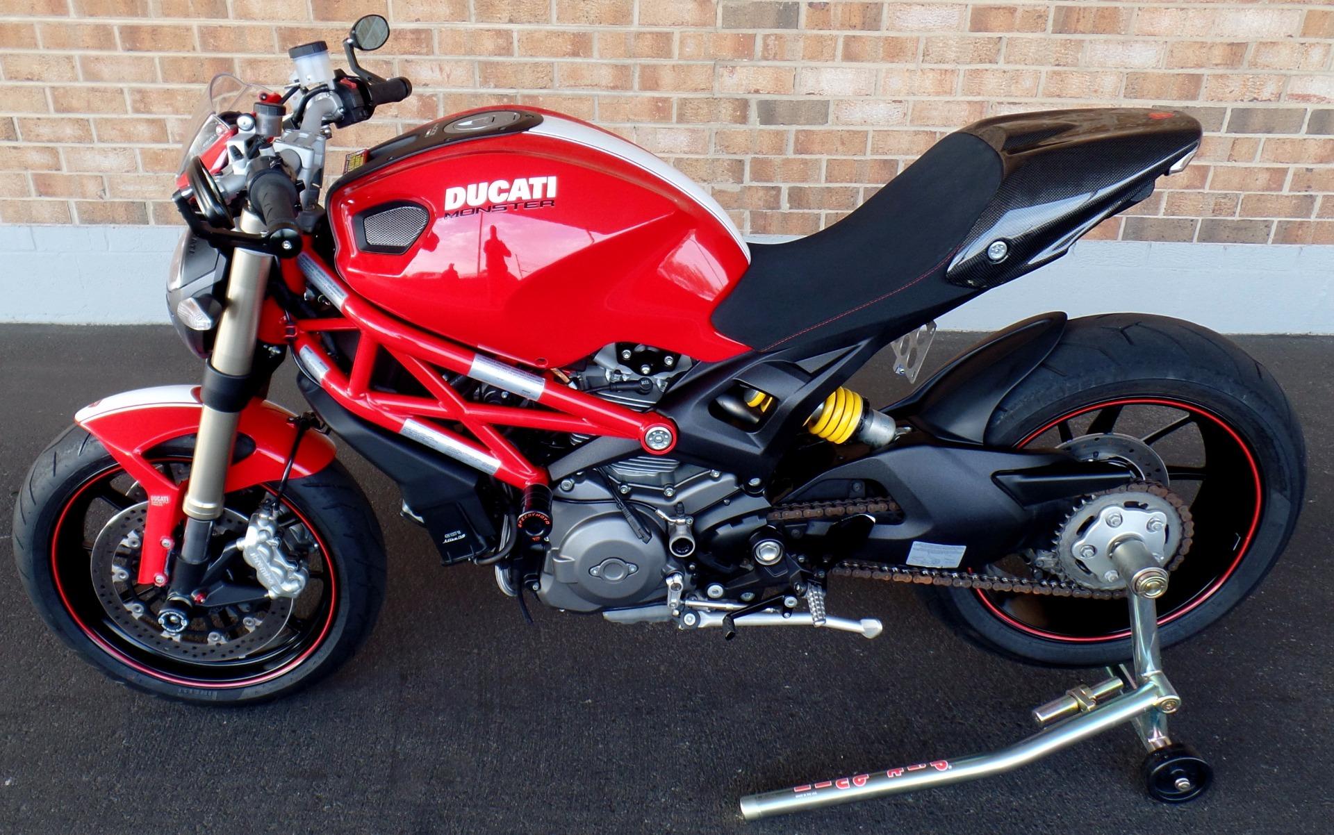 Мотоцикл ducati monster 1100 evo (2011 г.)