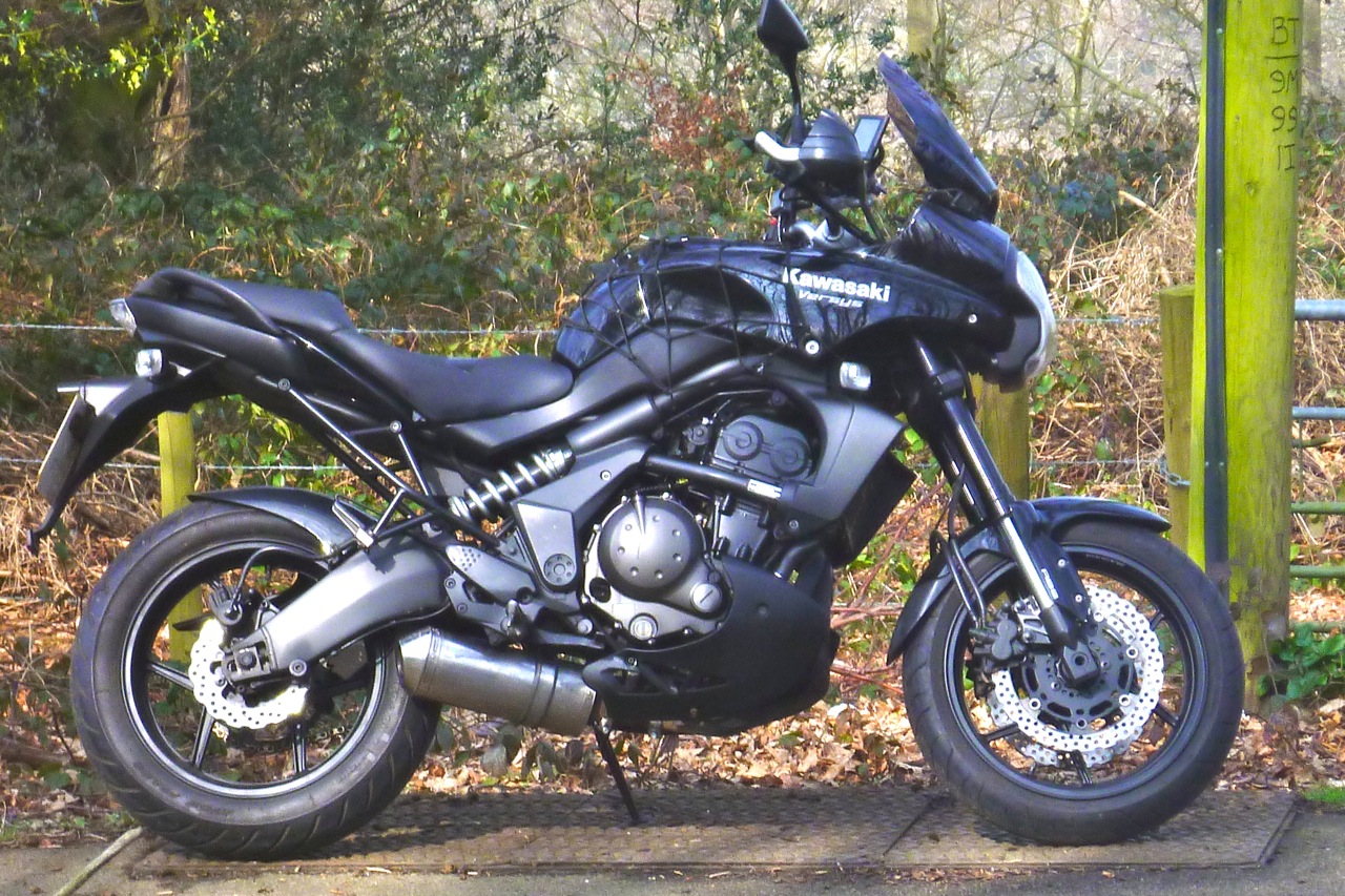 Мотоцикл kawasaki versys 650 2011