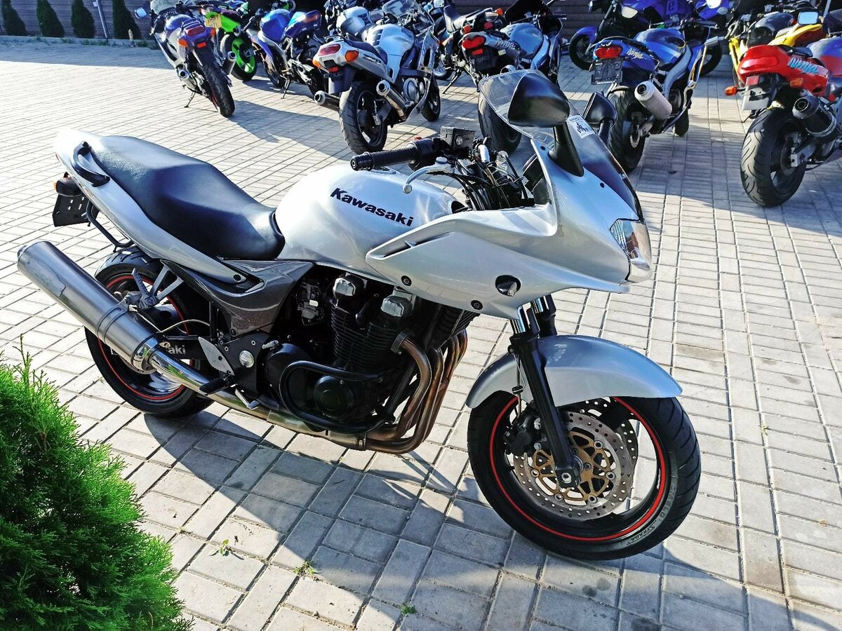 Информация по мотоциклу kawasaki zephyr 750 (zr 750)