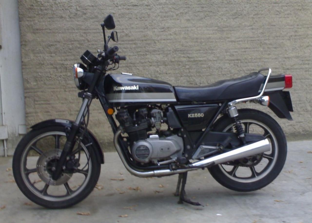Обзор мотоцикла kawasaki gpz550 (zx550a) — bikeswiki - энциклопедия японских мотоциклов