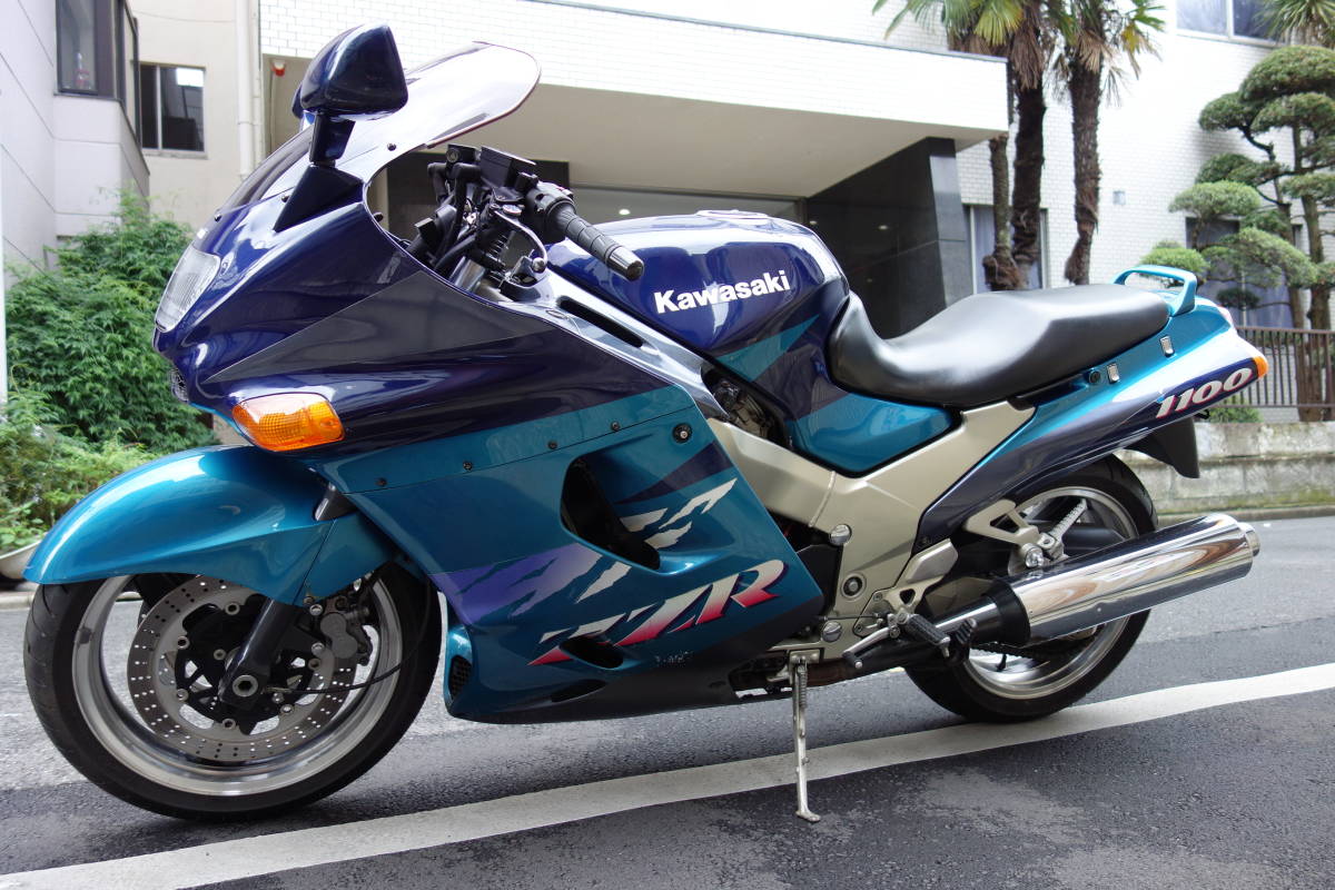 Мотоцикл kawasaki zzr 600 2006 нестареющая классика из японии