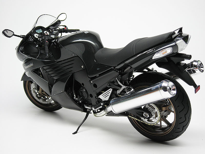 Обзор мотоцикла kawasaki zzr 600 — bikeswiki - энциклопедия японских мотоциклов