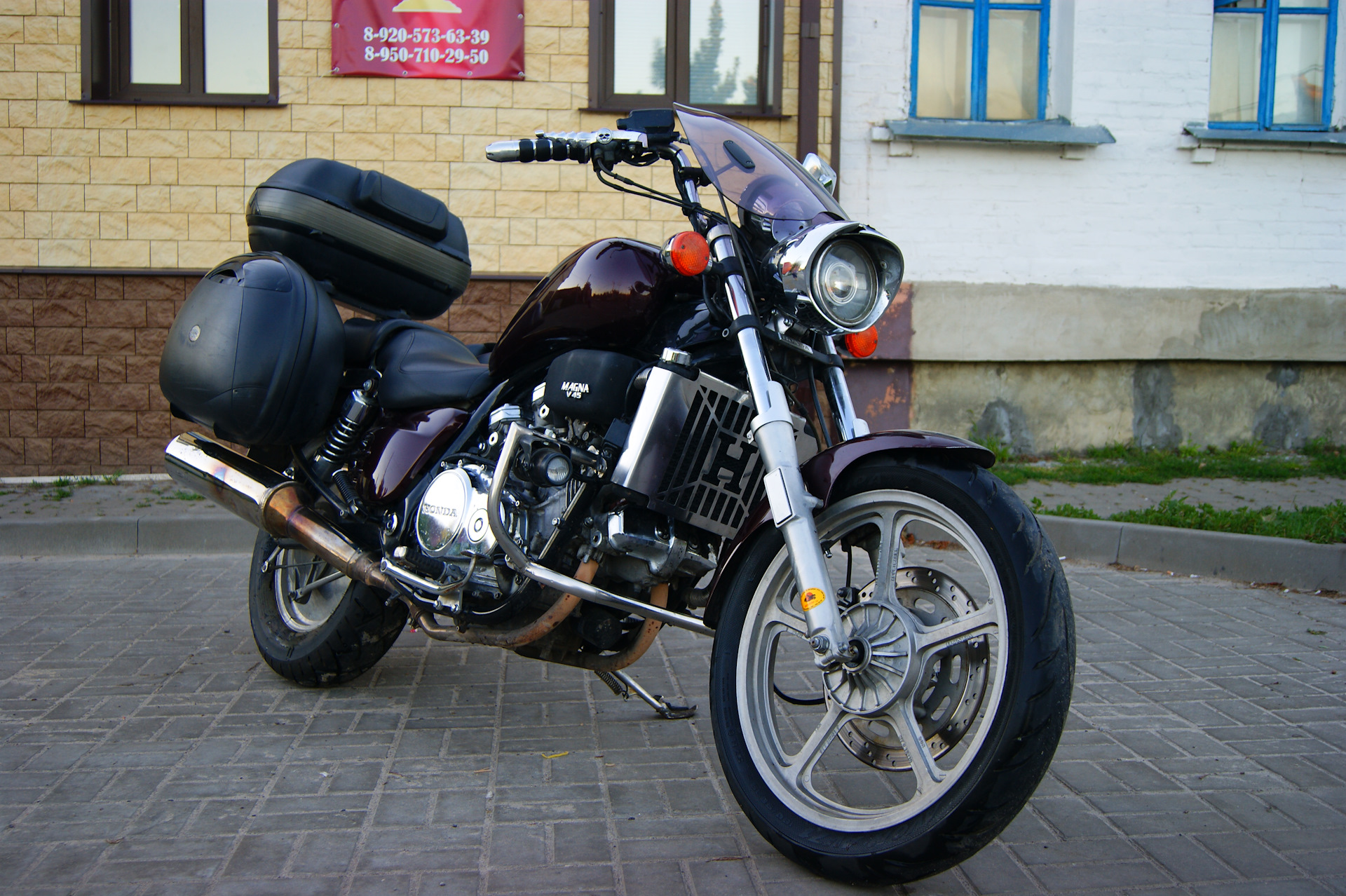 Культовый мотоцикл honda magna. что это и в чем плюсы