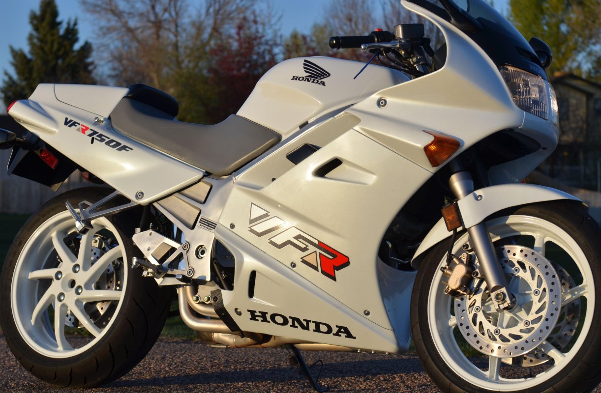 Мотоцикл honda vfr 750f-p 1993 фото, характеристики, обзор, сравнение на базамото
